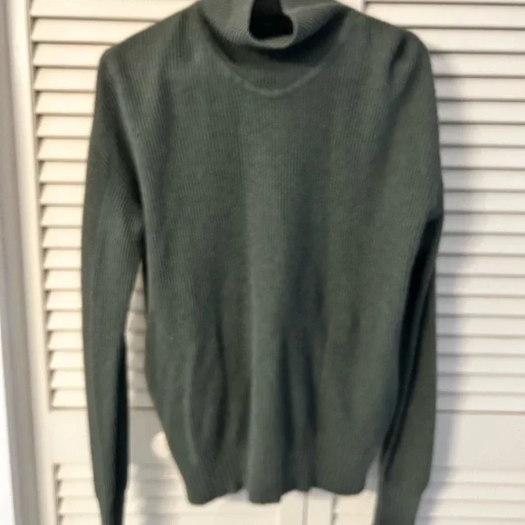 Lululemon Cozy Calling Turtleneck Sweater - Picture 6 of 8